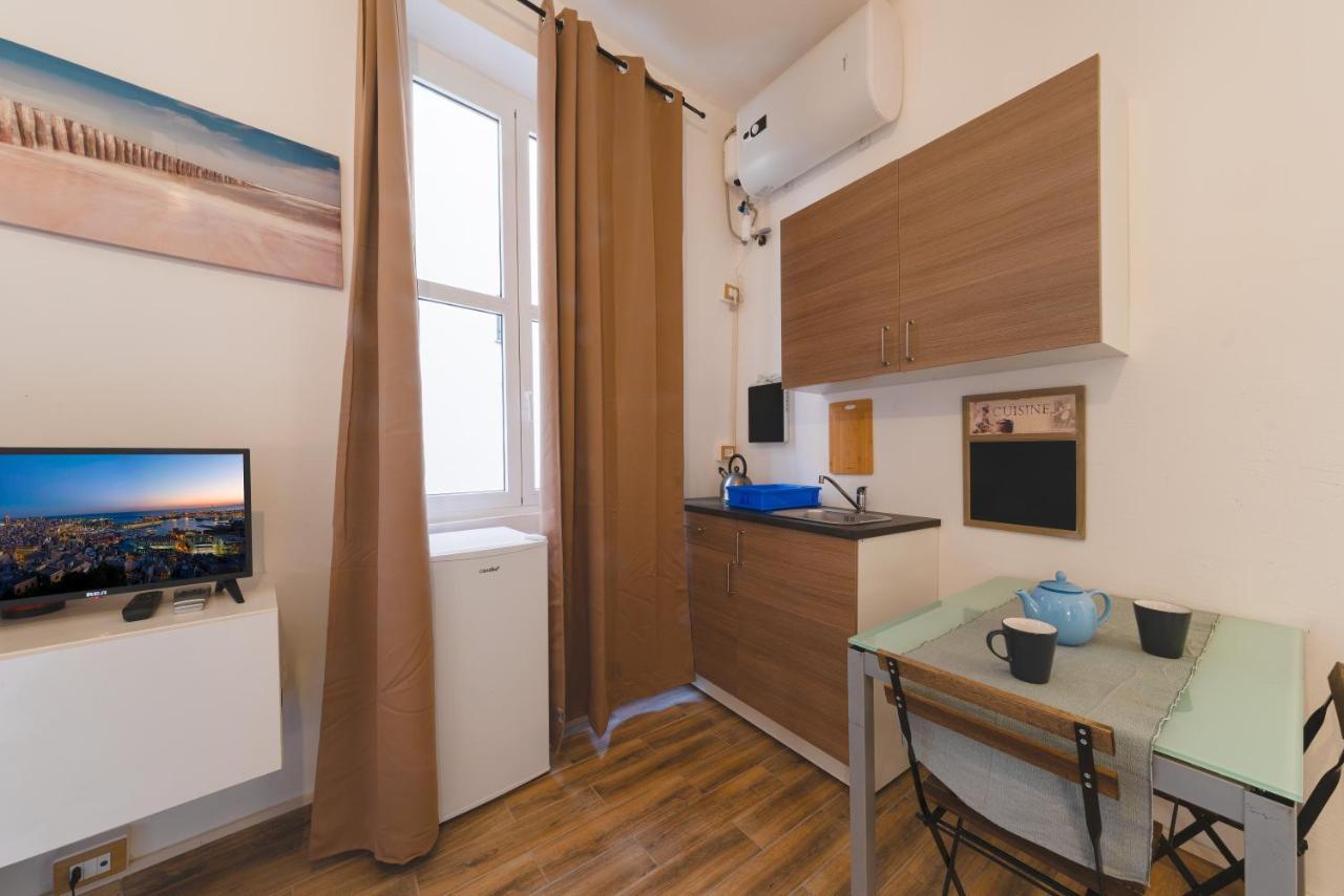 Appartamento Maddalena Alto - Affitti Brevi Italia Genua Buitenkant foto