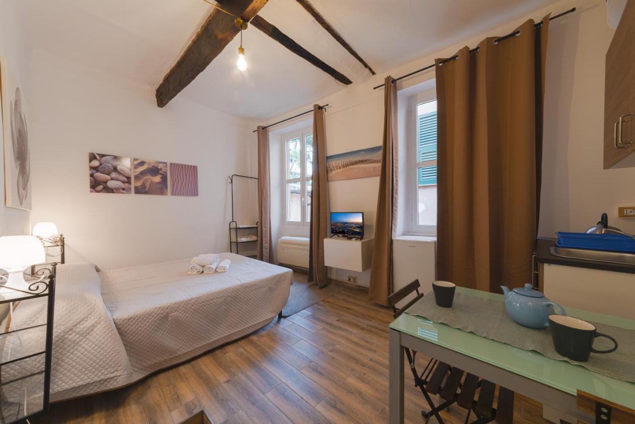Appartamento Maddalena Alto - Affitti Brevi Italia Genua Buitenkant foto
